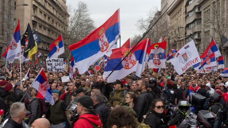 skynews-serbia-belgrade-demonstrations_6857142.jpg